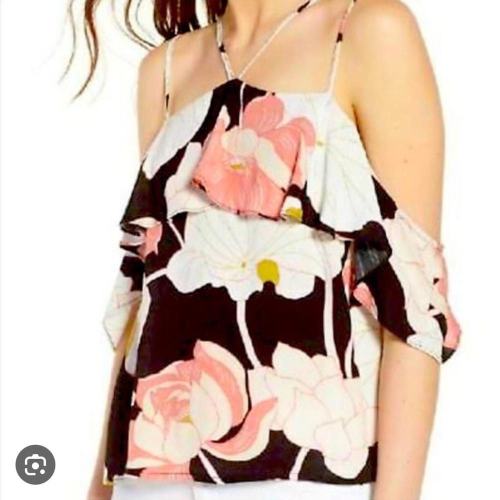Cupcakes and Cashmere Bixby Strappy Floral Blouse